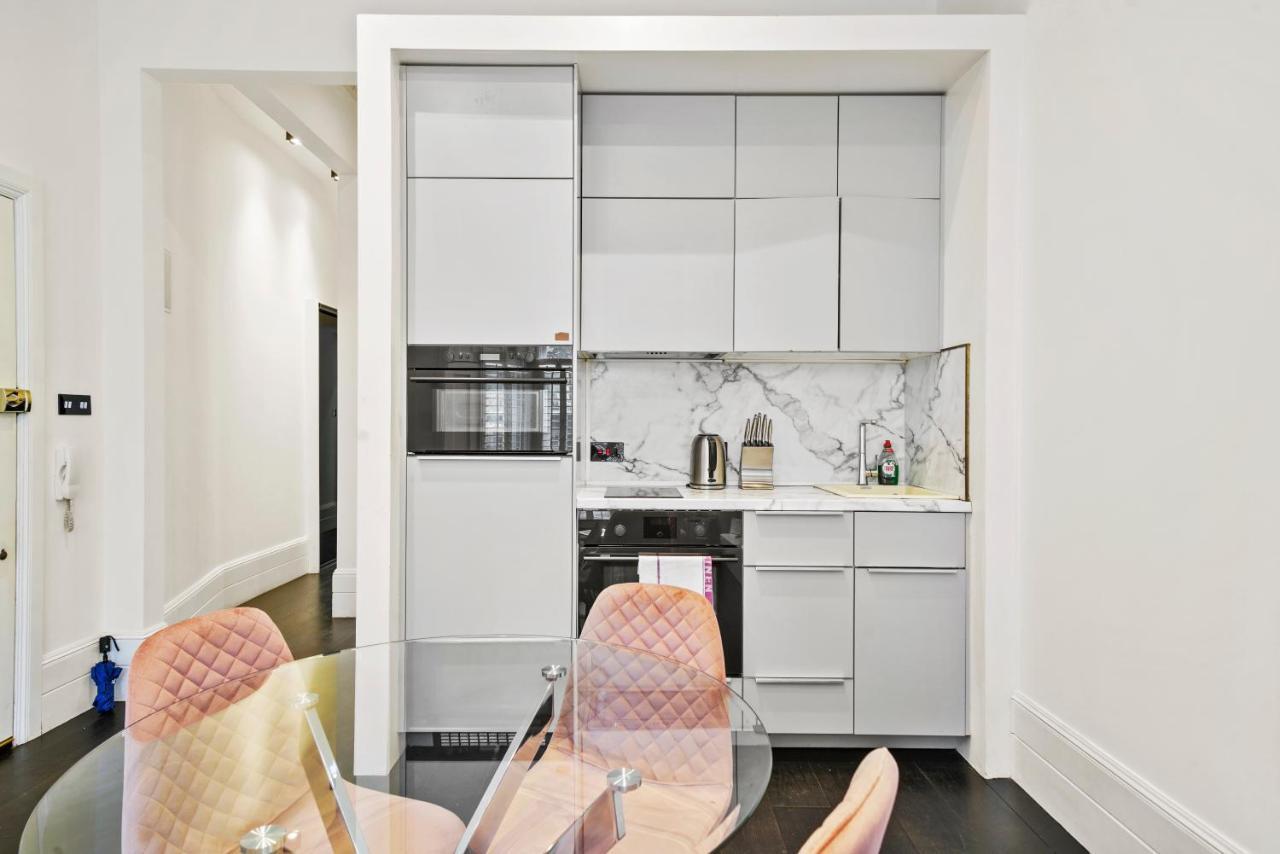 1 & 2 Bed Cosy Apartments Next To Earls Court Free Wifi Londra Exterior foto