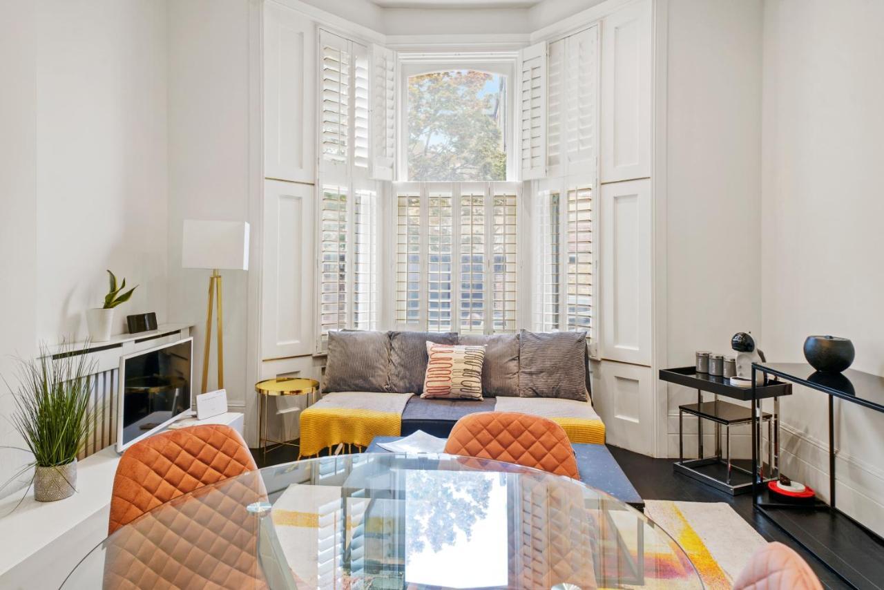 1 & 2 Bed Cosy Apartments Next To Earls Court Free Wifi Londra Exterior foto